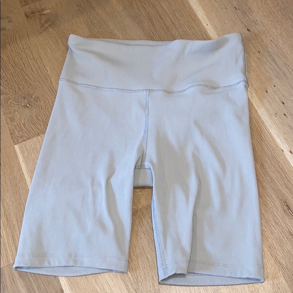 Grey ribbed bikers
